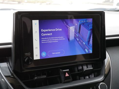 Used 2025 Toyota Corolla LE image 22