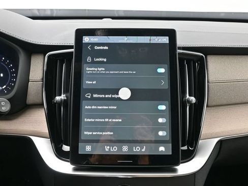 New 2026 Volvo XC90 B6 Plus AWD/4WD image 18