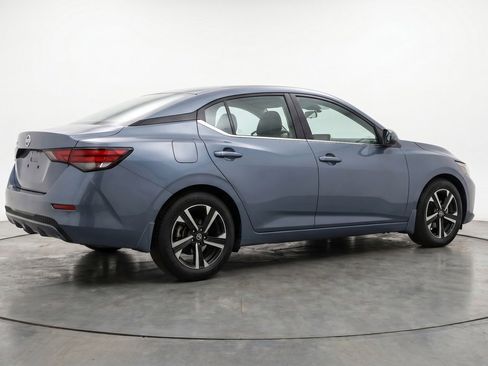 Used 2024 Nissan Sentra SV FWD image 7