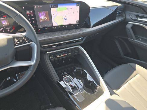 New 2025 Audi Q5 Premium w/ Convenience Package image 23