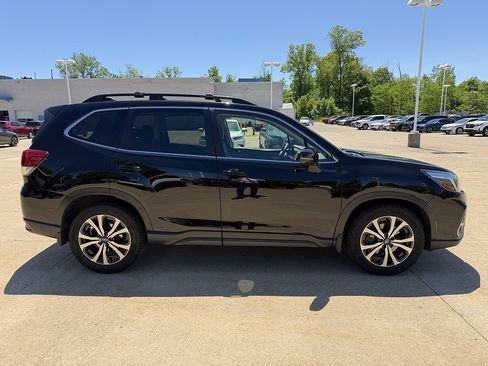 Used 2019 Subaru Forester Limited AWD/4WD image 3
