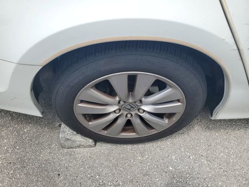 Used 2012 Honda Accord EX-L image 10