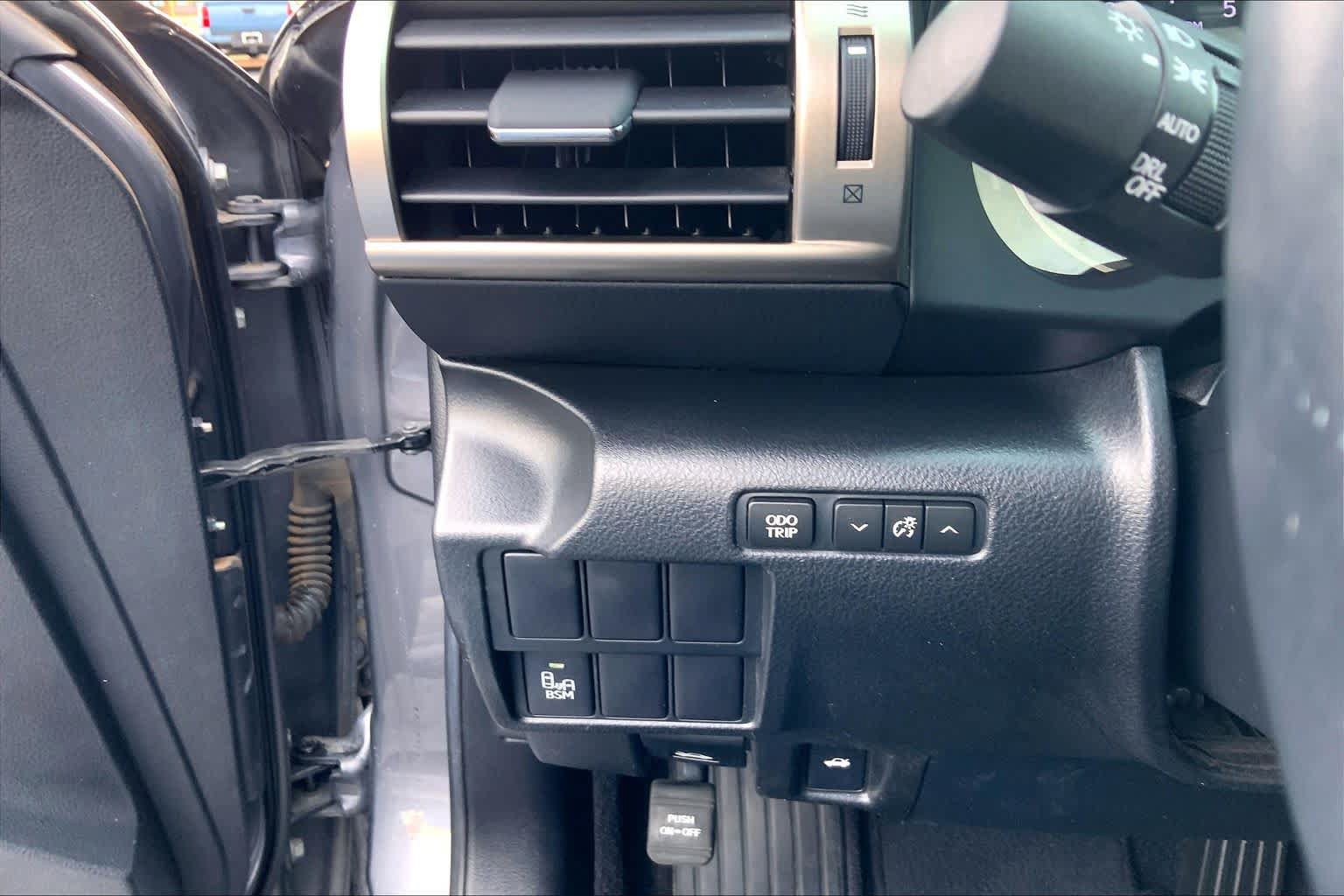 Used 2014 Lexus IS 250 w/ Navigation Package RWD image 36