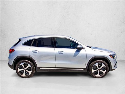 New 2026 Mercedes-Benz GLA 250 4MATIC image 4