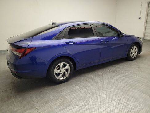 Used 2023 Hyundai Elantra SE FWD image 10