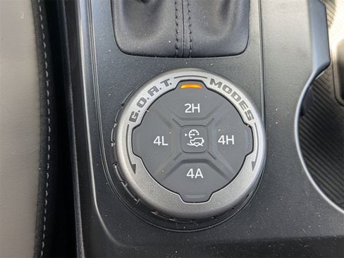 New 2025 Ford Bronco Outer Banks w/ Sasquatch Package image 23