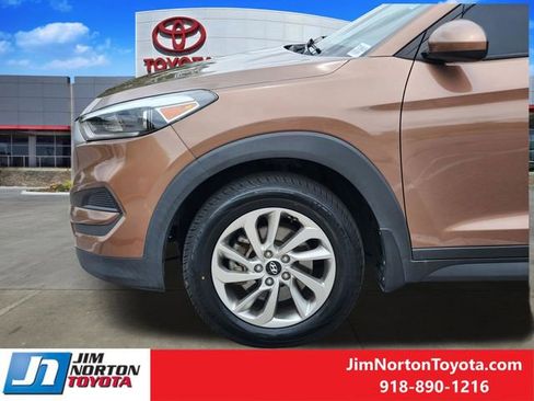 Used 2017 Hyundai Tucson SE FWD image 8