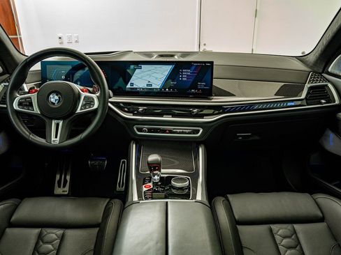 Used 2025 BMW X5 M Competition w/ Executive Package image 39