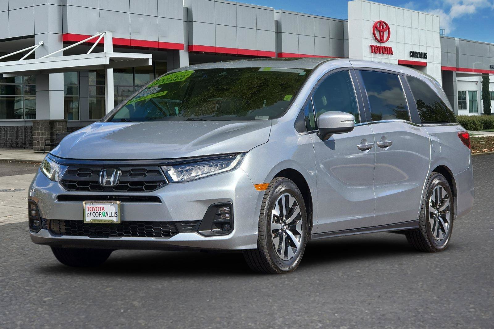 Used 2025 Honda Odyssey EX-L image 8
