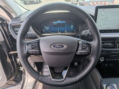 Used 2024 Ford Escape Platinum AWD/4WD image 18
