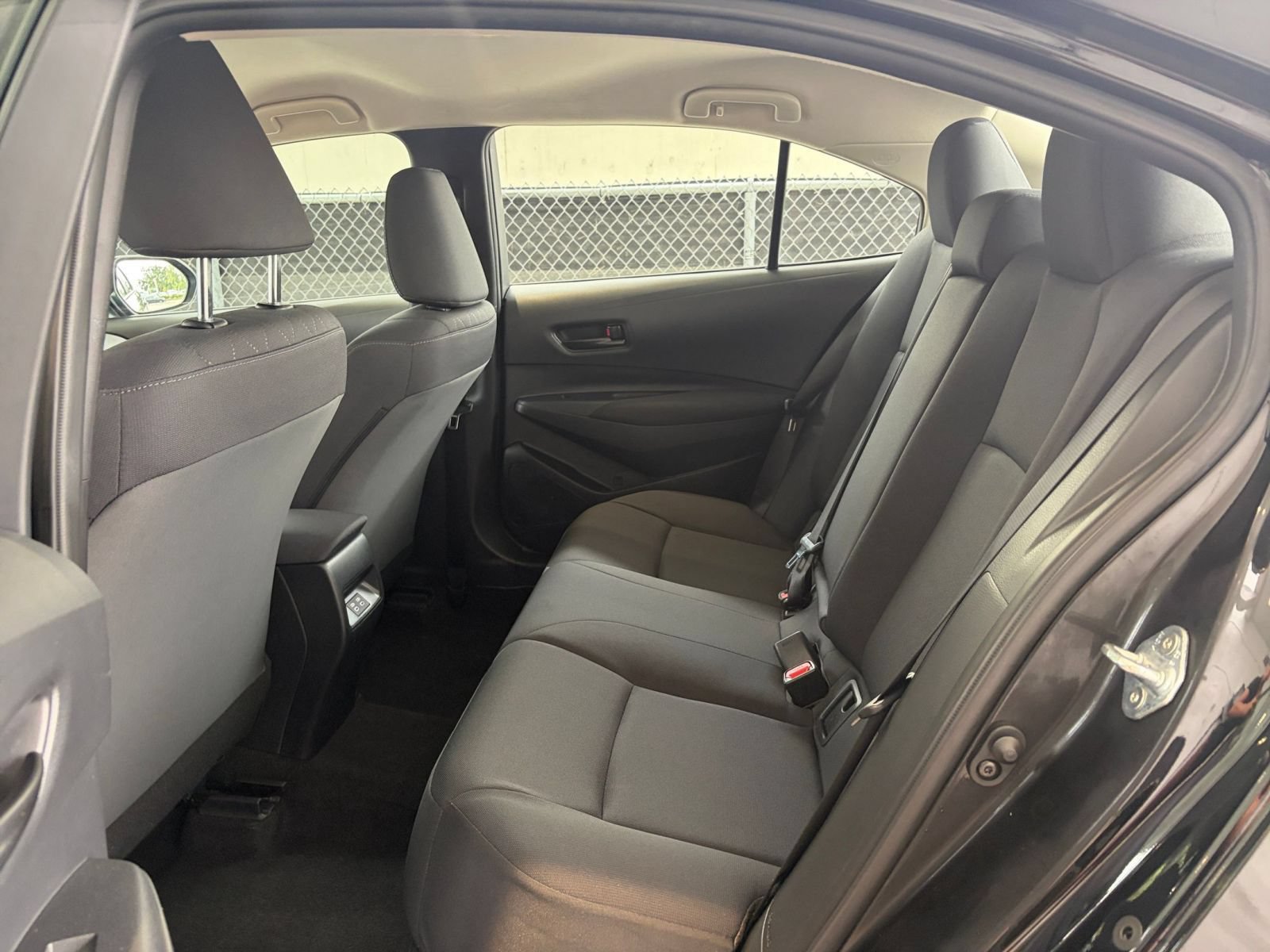 Used 2025 Toyota Corolla LE FWD image 26