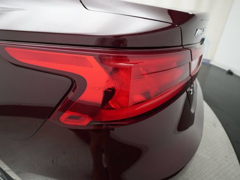 Used 2018 Nissan Maxima 3.5 SL FWD image 32
