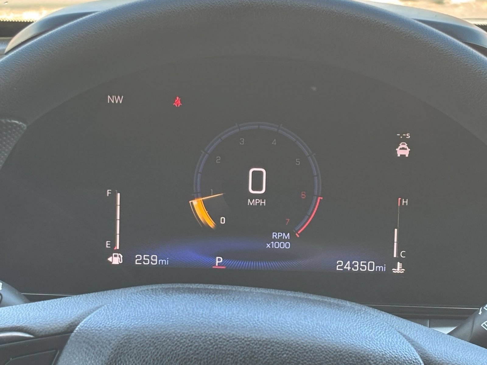 Used 2025 Chevrolet Trax LT FWD image 36