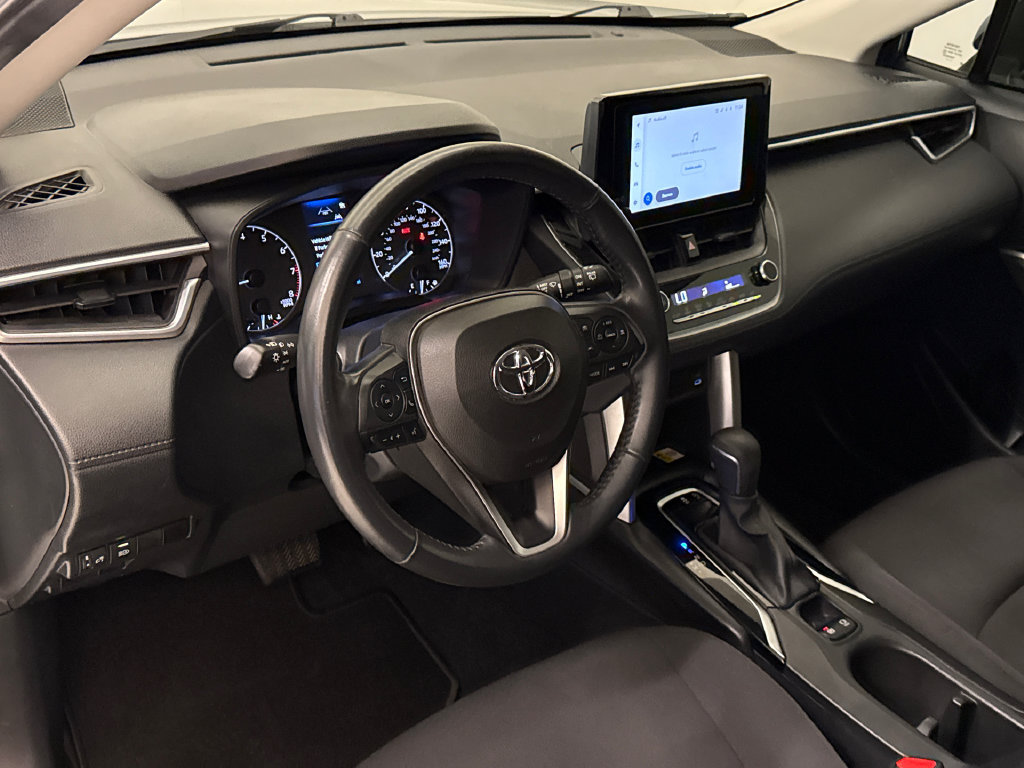 Used 2023 Toyota Corolla Cross LE FWD image 18