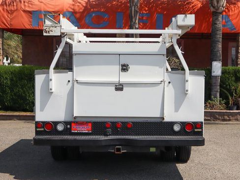 Used 2020 Chevrolet Silverado 3500 LT AWD/4WD image 8