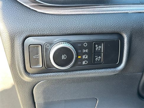 Used 2023 Ford Explorer Limited w/ Limited Technology Package image 31