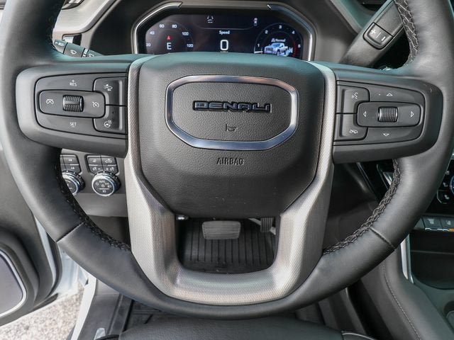 Used 2025 GMC Sierra 3500 Denali w/ Denali Reserve Package AWD/4WD image 17