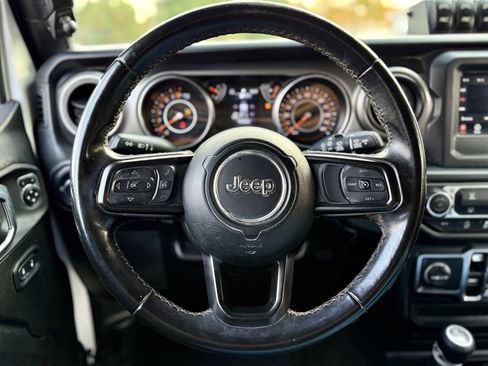 Used 2022 Jeep Wrangler Unlimited Sport w/ Xtreme Recon 35" Tire Package AWD/4WD image 24