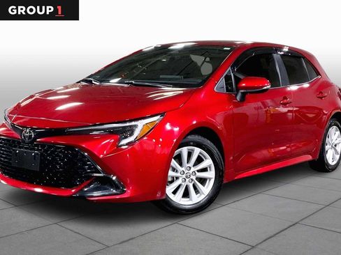 Used 2025 Toyota Corolla SE image 1