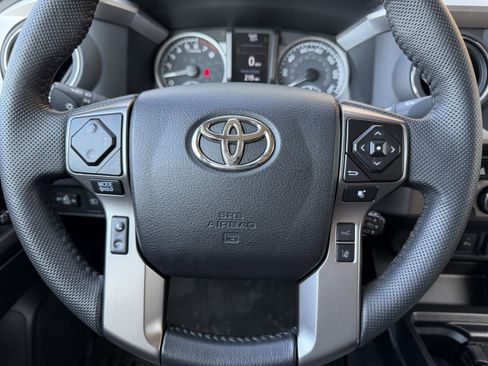 Used 2022 Toyota Tacoma SR5 image 22