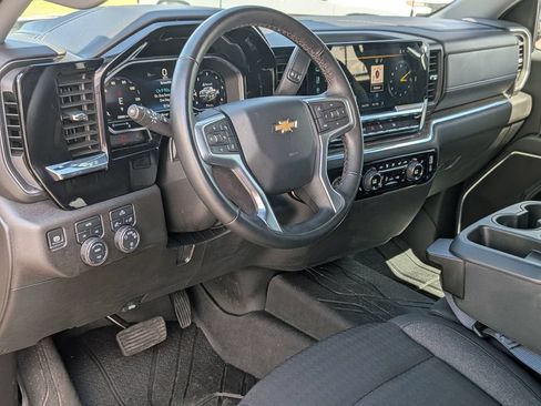 Used 2024 Chevrolet Silverado 1500 LT AWD/4WD image 30