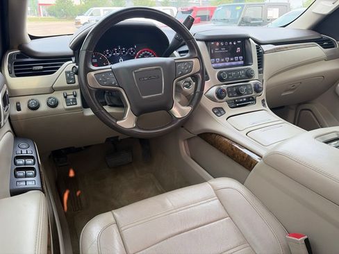 Used 2016 GMC Yukon Denali w/ Open Road Package AWD/4WD image 11