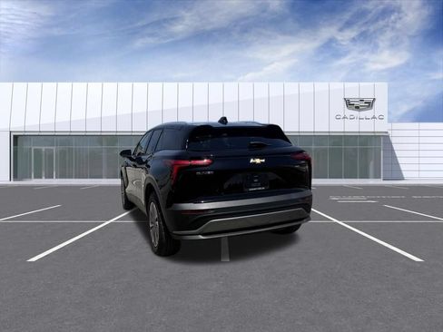 Used 2024 Chevrolet Blazer EV LT AWD/4WD image 11