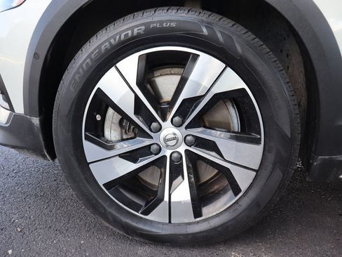 Used 2021 Volvo V60 T5 Cross Country AWD/4WD image 42