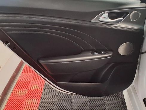 Used 2022 Kia Stinger GT2 RWD image 12