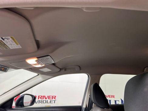 Used 2024 Nissan Rogue SV image 22