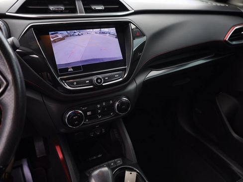 Used 2021 Chevrolet TrailBlazer RS w/ Sun and Liftgate Package image 15