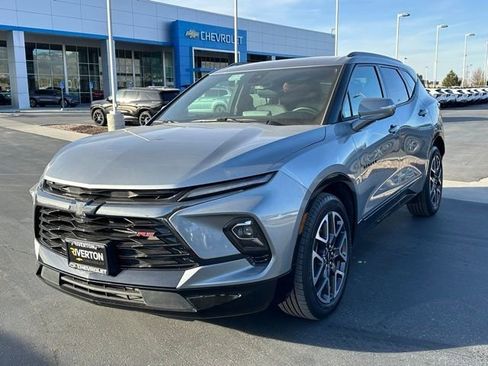 Certified 2025 Chevrolet Blazer RS image 31