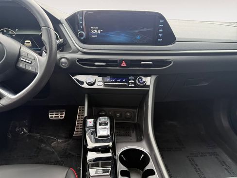 Used 2023 Hyundai Sonata SEL Plus image 11