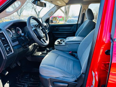 Used 2015 RAM 2500 Tradesman w/ Chrome Appearance Group image 10