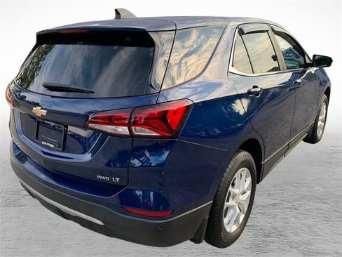 Used 2022 Chevrolet Equinox LT AWD/4WD image 3