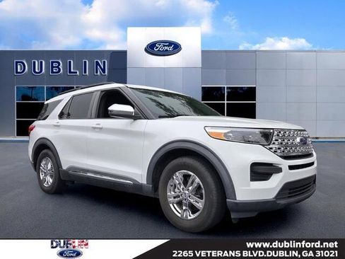 Used 2020 Ford Explorer XLT w/ Comfort Package RWD image 1