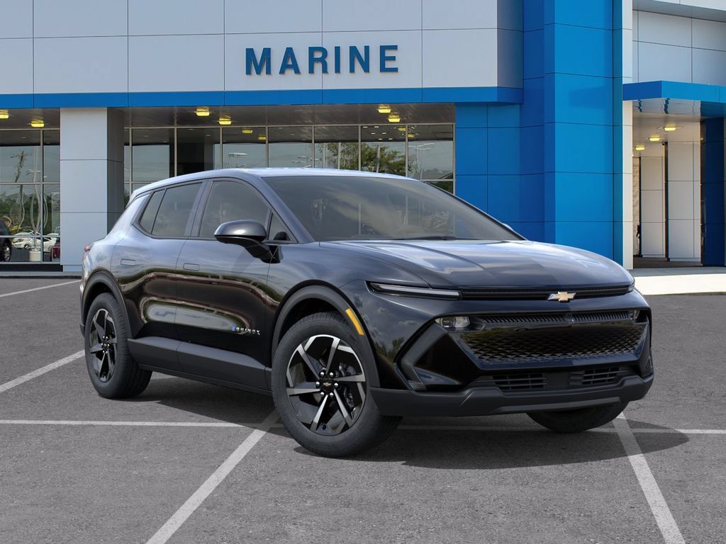 New 2026 Chevrolet Equinox EV LT w/ Comfort Package FWD image 7