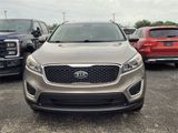 Used 2016 Kia Sorento LX w/ LX Convenience Package image 2