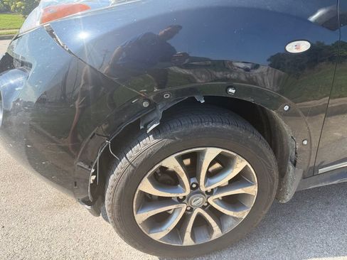 Used 2011 Nissan Juke SL w/ Sport Pkg FWD image 17
