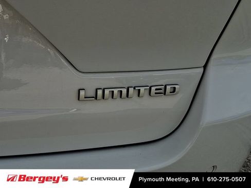 Used 2024 Jeep Grand Cherokee Limited AWD/4WD image 33