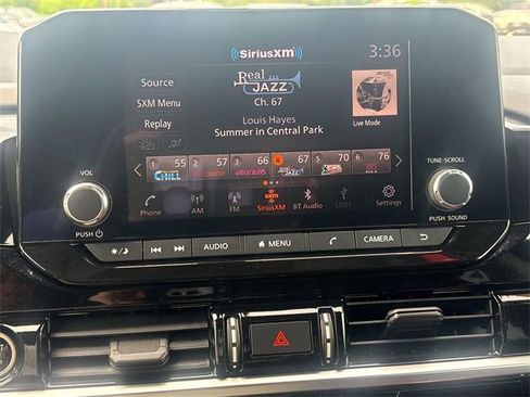 Certified 2022 Nissan Pathfinder SV image 16