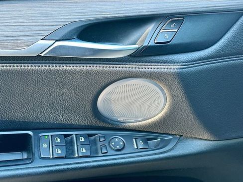 Used 2014 BMW X5 xDrive50i image 17