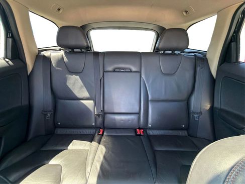 Used 2013 Volvo XC60 T6 image 19