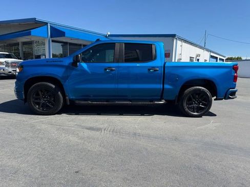 Used 2024 Chevrolet Silverado 1500 Custom w/ Turbomax Blackout Package RWD image 2