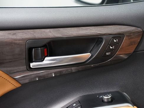 New 2026 Toyota Highlander Platinum image 36