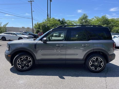 Used 2025 Ford Bronco Sport Outer Banks w/ Outer Banks Tech Package+ AWD/4WD image 6