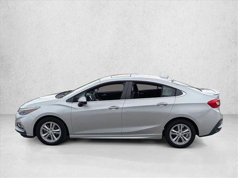 Used 2016 Chevrolet Cruze LT w/ Sun And Sound Package image 8