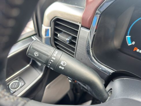 Used 2023 Ford F150 Lariat image 23