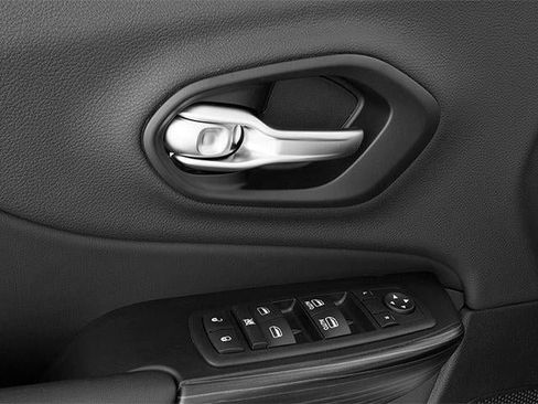 Used 2014 Jeep Cherokee Limited image 20