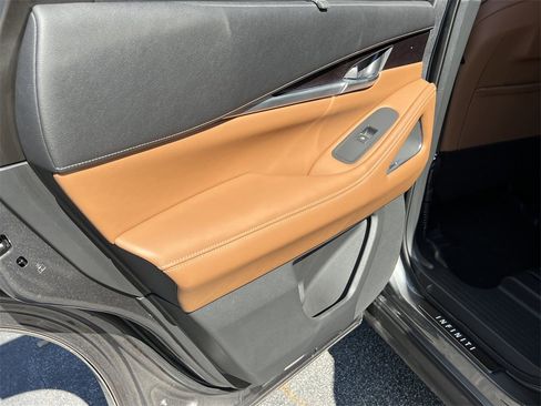 Certified 2025 INFINITI QX60 Autograph w/ Cargo Package image 18